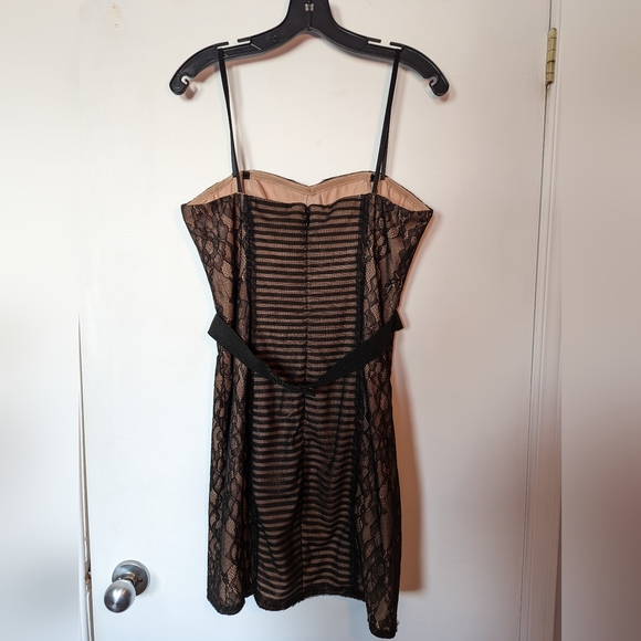 BCBG black and nude lace overlay strapless dress - size 10 NWT - Picture 13 of 16